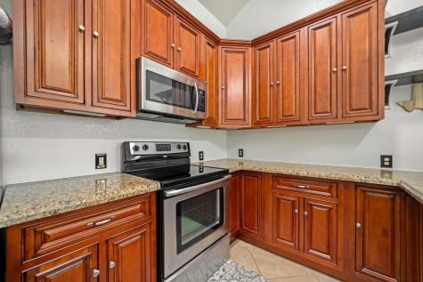 1892 State Highway 188 Rockport TX 78382