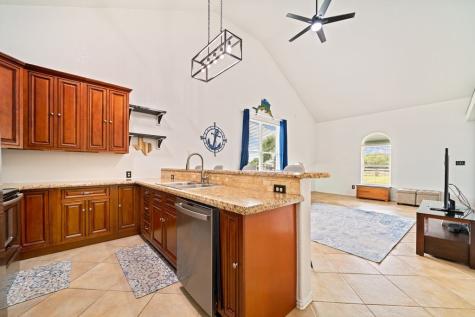 1892 State Highway 188 Rockport TX 78382