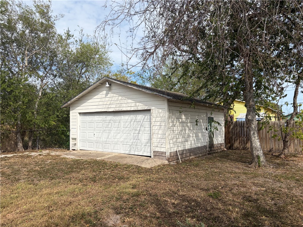 760 Mohawk Street Corpus Christi TX 78405