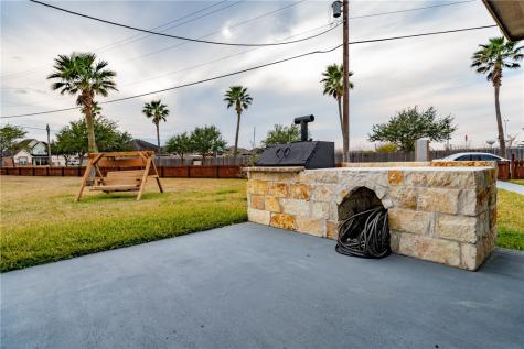 2080 Isabella Drive Kingsville TX 78363