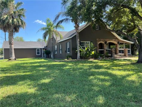 609 E Crockett Street Falfurrias TX 78355