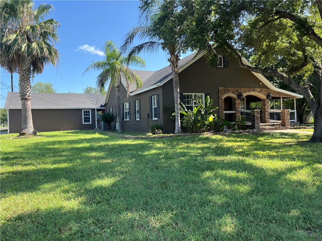 609 E Crockett Street Falfurrias TX 78355