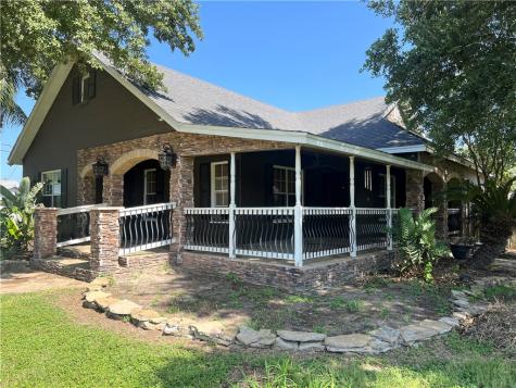 609 E Crockett Street Falfurrias TX 78355