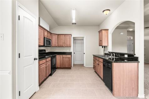 6726 Earnhart Corpus Christi TX 78414