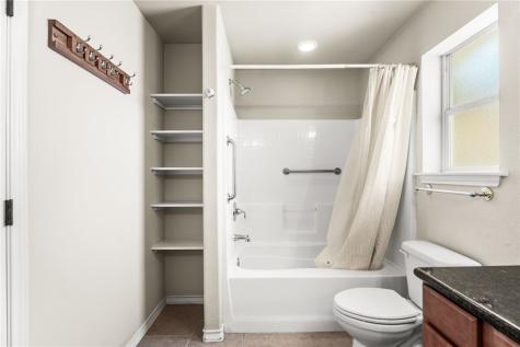 6726 Earnhart Corpus Christi TX 78414