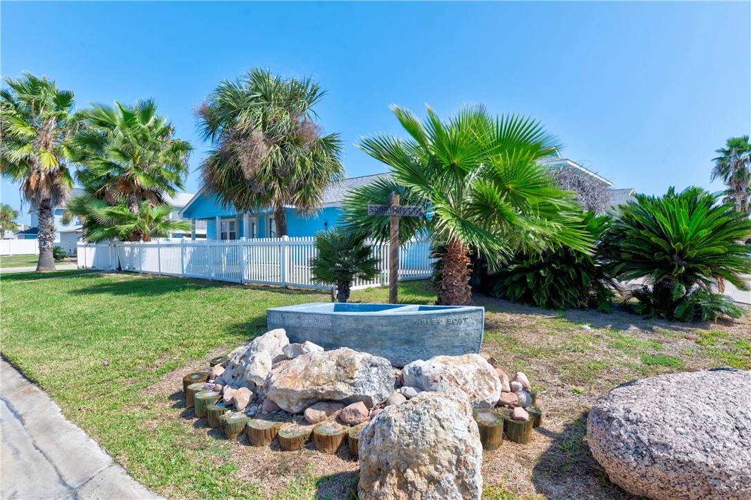 403 Spencers Landing Port Aransas TX 78373