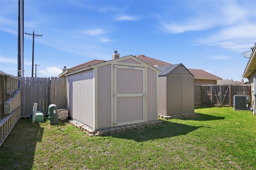 6935 Eckner Drive Corpus Christi TX 78414