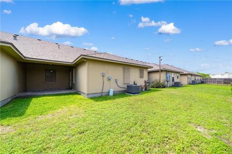 2839 Mckinzie 10 Corpus Christi TX 78410