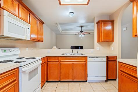 2839 Mckinzie 10 Corpus Christi TX 78410