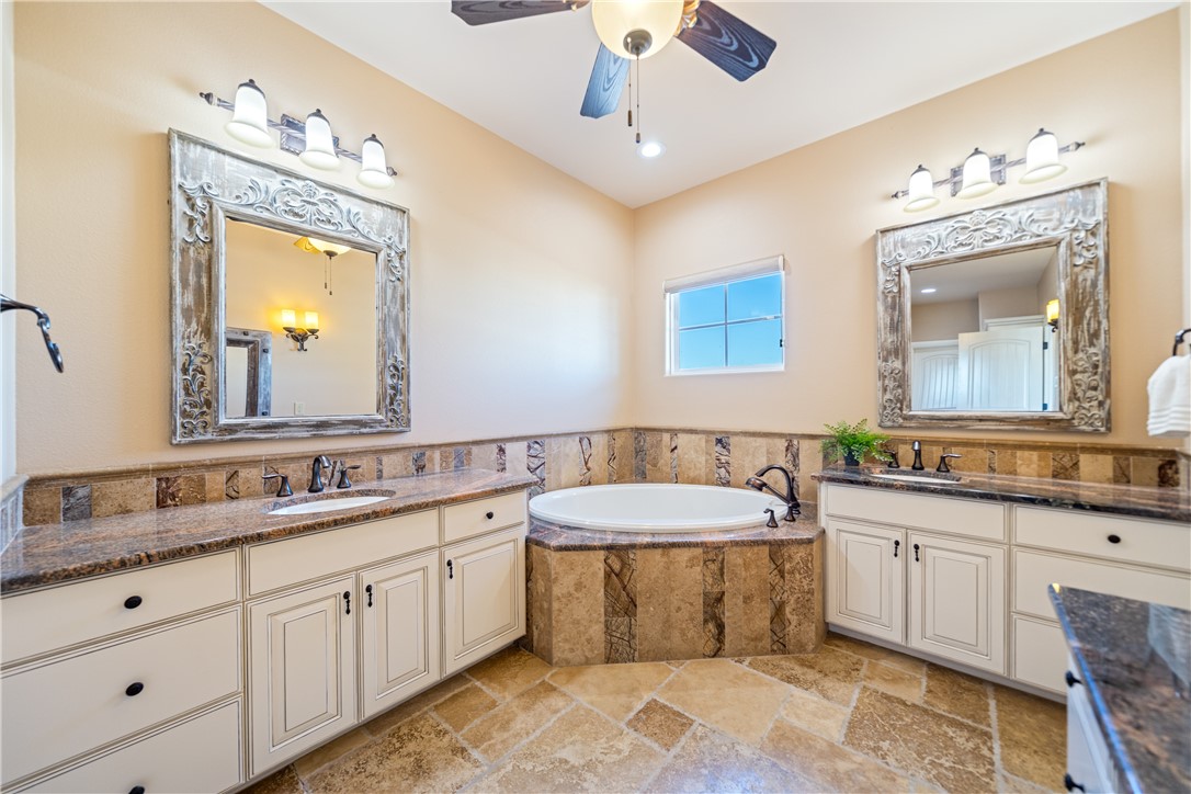 13810 Captains Row Corpus Christi TX 78418