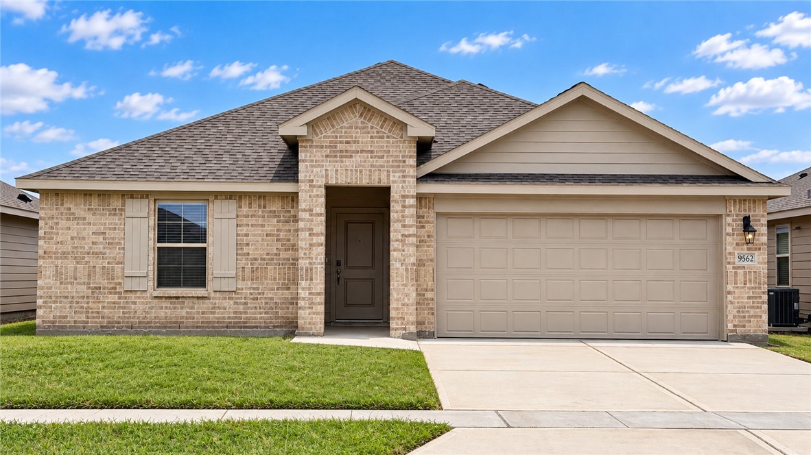 9562 Swedish Oak Drive Corpus Christi TX 78410
