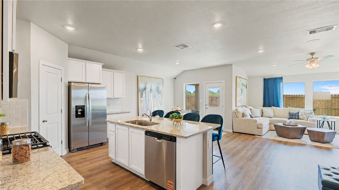 9562 Swedish Oak Drive Corpus Christi TX 78410