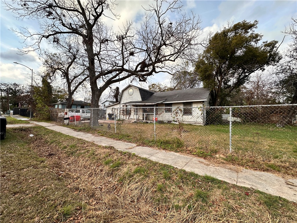 525 Eubanks Street Houston TX 77022