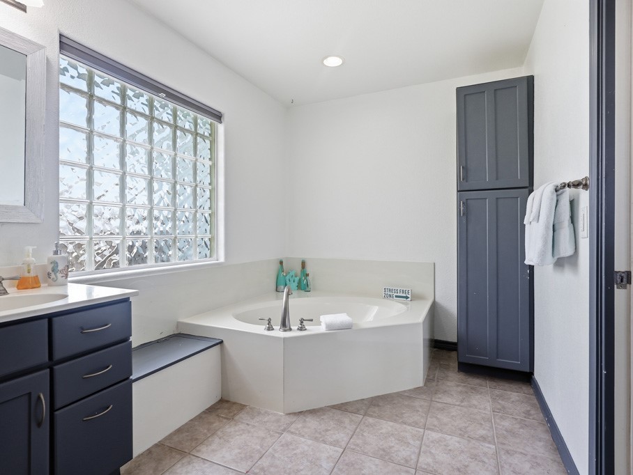 126 Canvasback Rockport TX 78382