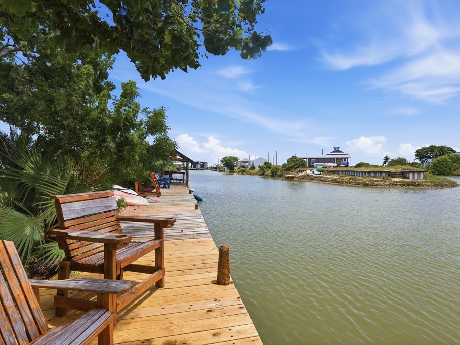 126 Canvasback Rockport TX 78382