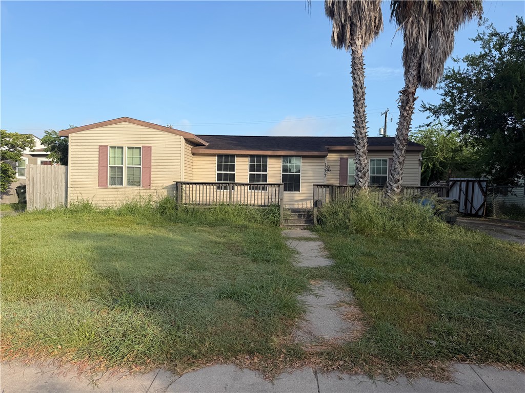 1337 Cambridge Drive Corpus Christi TX 78415
