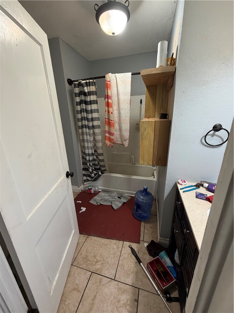 1337 Cambridge Drive Corpus Christi TX 78415