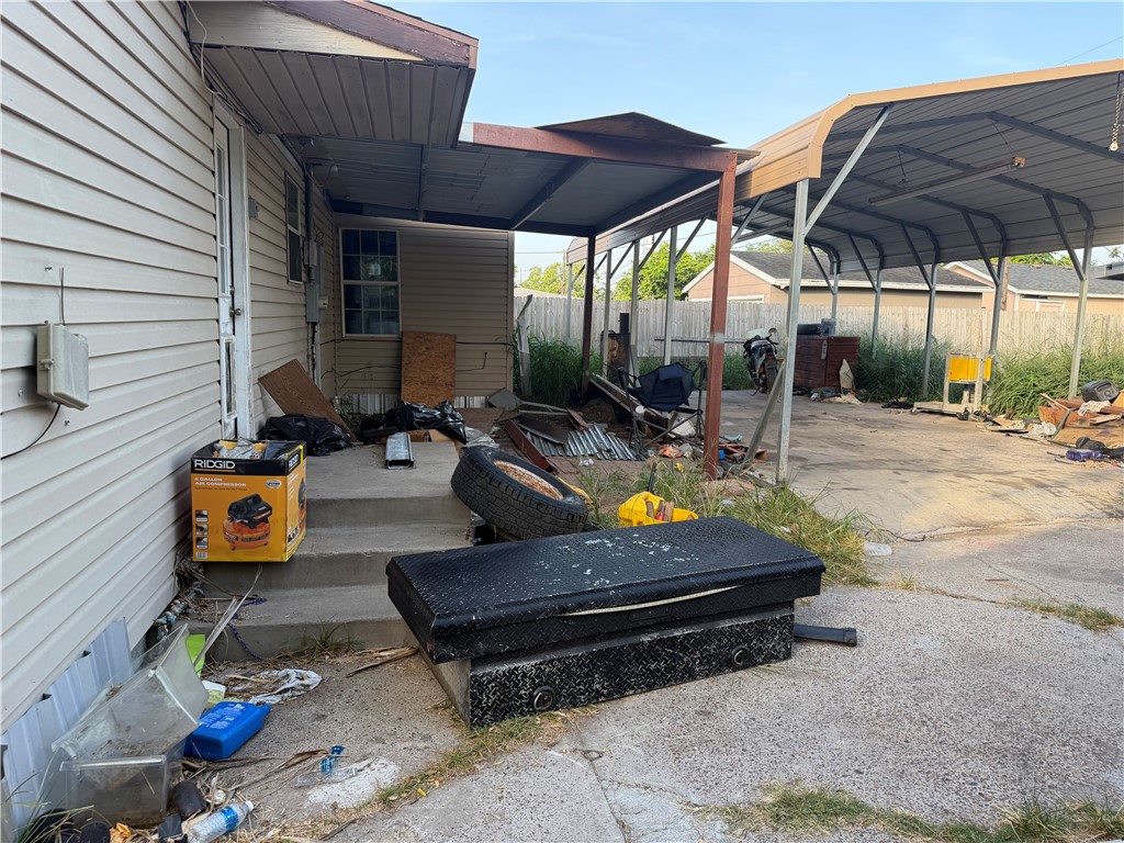 1337 Cambridge Drive Corpus Christi TX 78415