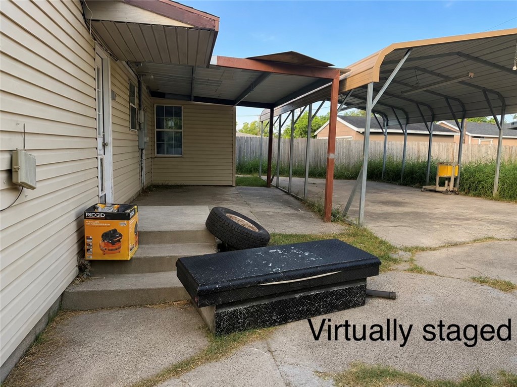 1337 Cambridge Drive Corpus Christi TX 78415