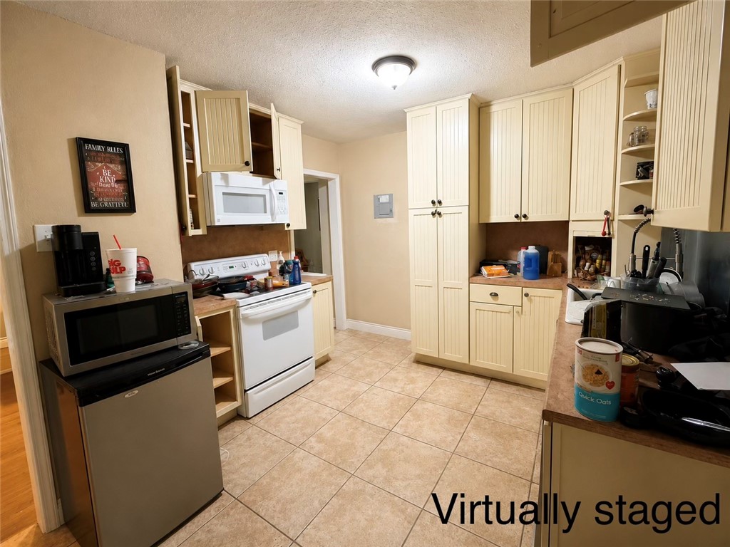 1337 Cambridge Drive Corpus Christi TX 78415