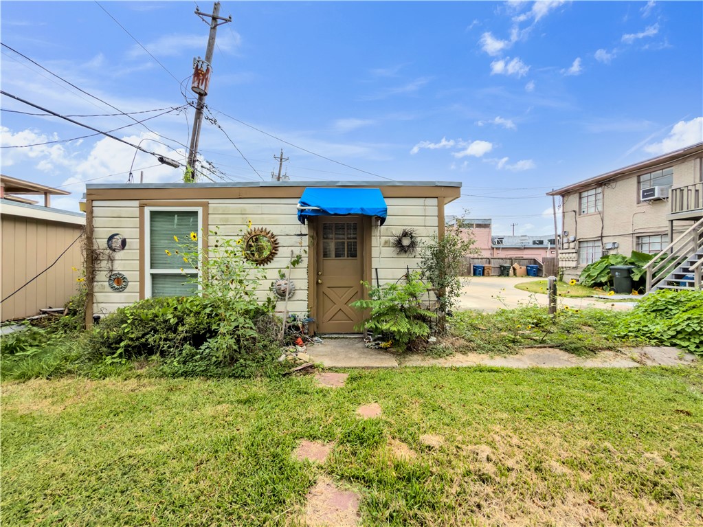 243 Indiana Avenue Corpus Christi TX 78404