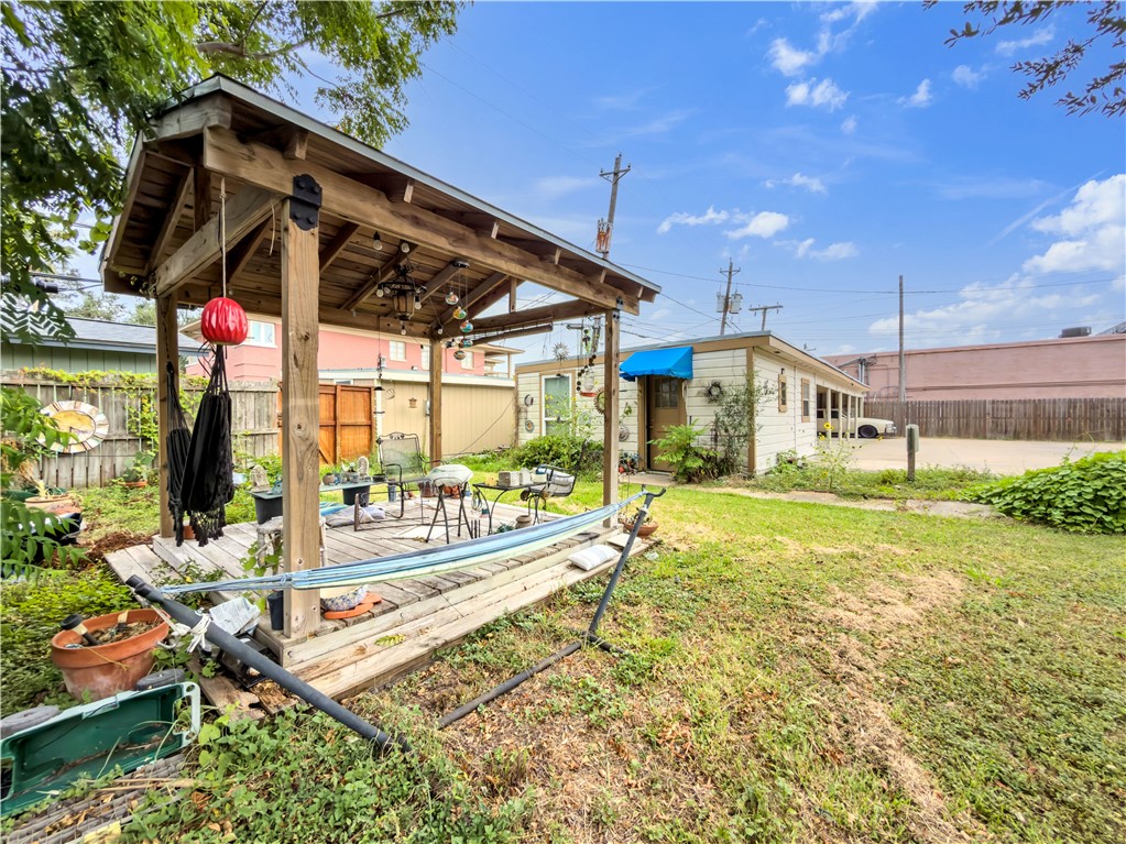 243 Indiana Avenue Corpus Christi TX 78404