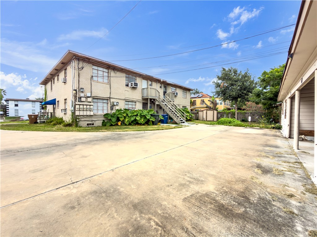 243 Indiana Avenue Corpus Christi TX 78404