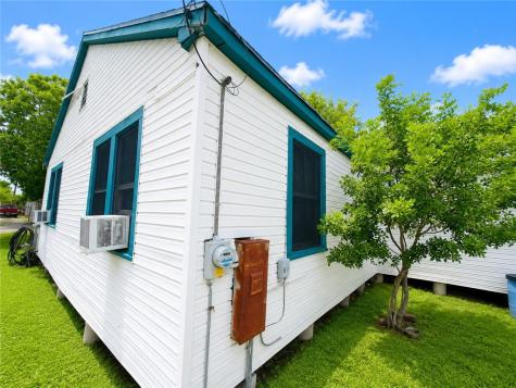 3106 Huisache Street Corpus Christi TX 78408