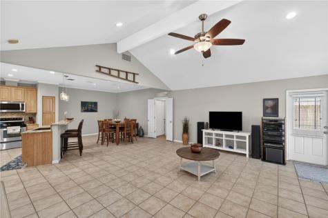 5642 Lipes Boulevard 21 Corpus Christi TX 78414