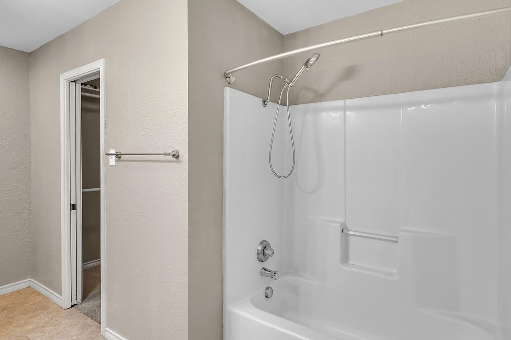 4022 Wood River 5b Corpus Christi TX 78410