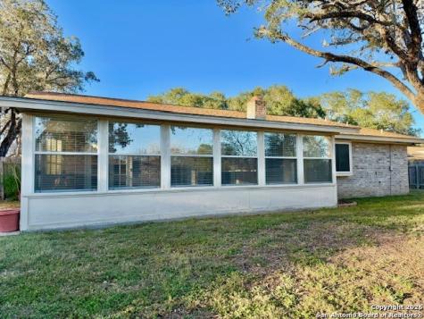 1104 Newhall Street Beeville TX 78102