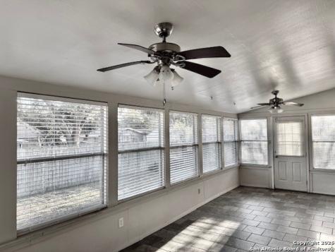 1104 Newhall Street Beeville TX 78102