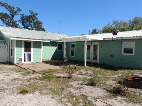 809 N Kossuth Street Rockport TX 78382