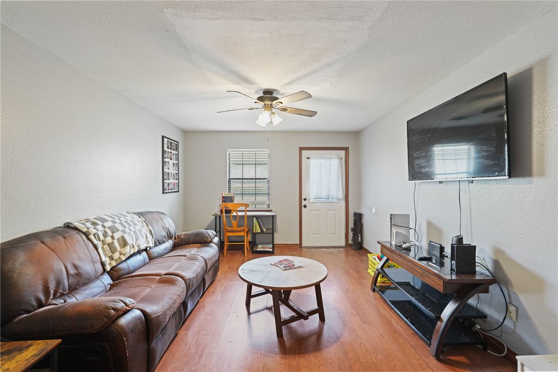 7037 Sun Wood Drive Corpus Christi TX 78413