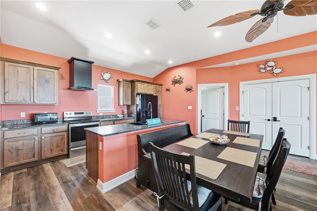 149 Breezy Court Port Aransas TX 78373
