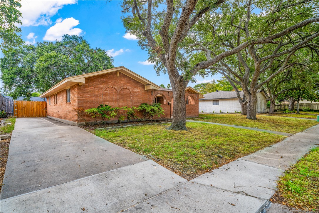 6322 Boca Raton Drive Corpus Christi TX 78413