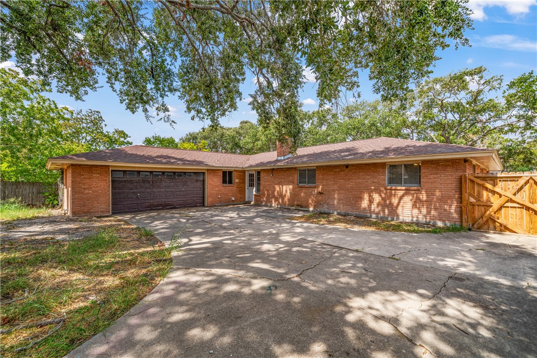 6322 Boca Raton Drive Corpus Christi TX 78413
