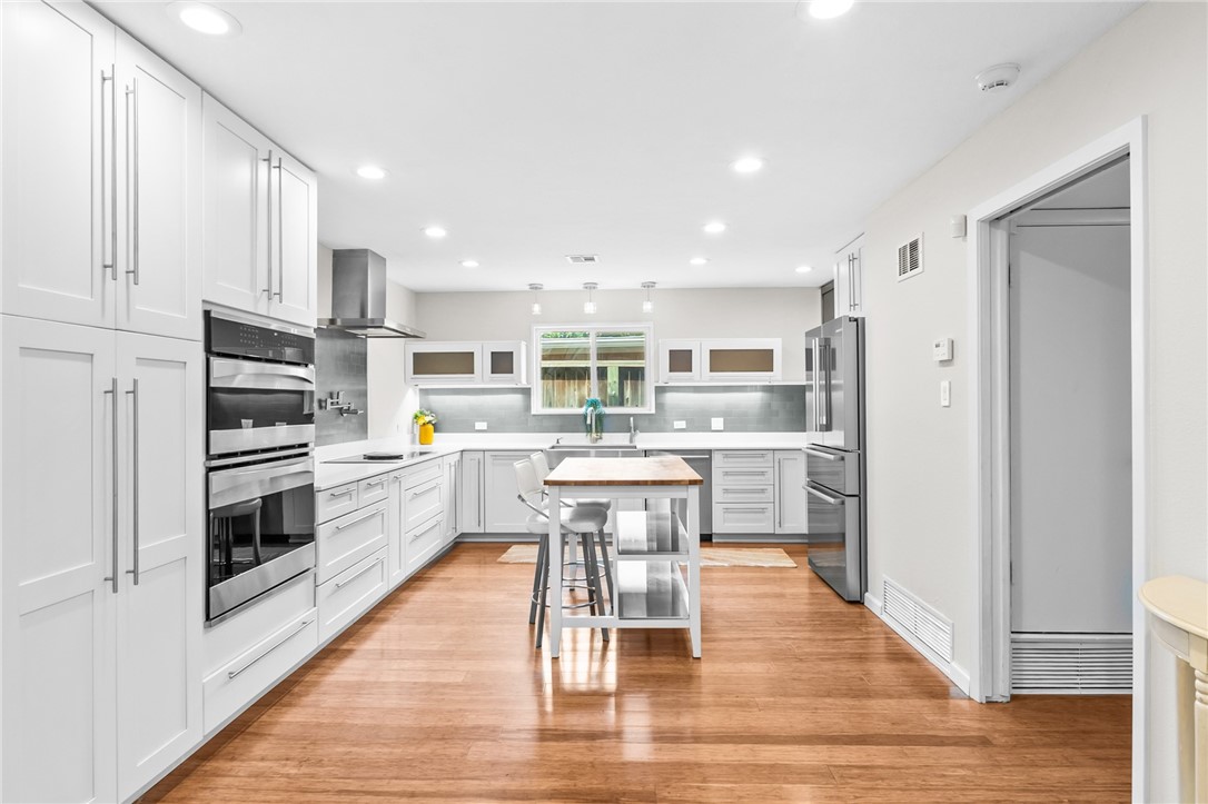 221 Ocean View Place Corpus Christi TX 78411