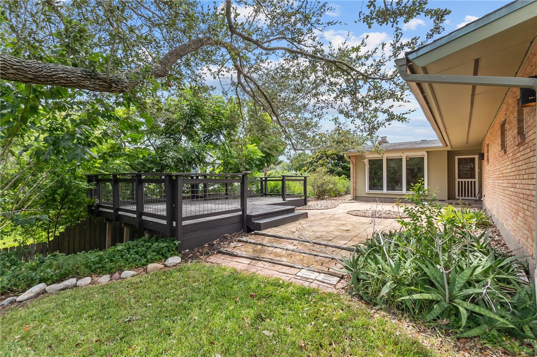 221 Ocean View Place Corpus Christi TX 78411