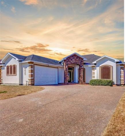 8237 Rock Crest Drive Corpus Christi TX 78414