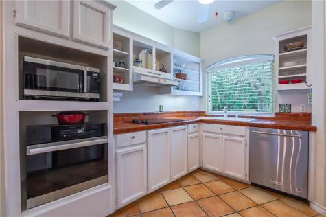 610 Bent Tree Street Rockport TX 78382