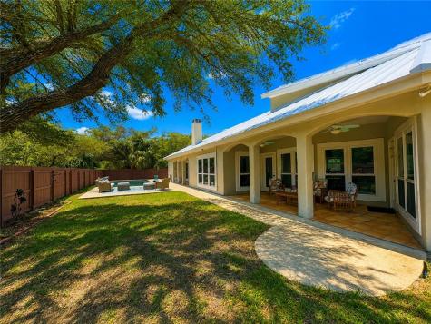 610 Bent Tree Street Rockport TX 78382