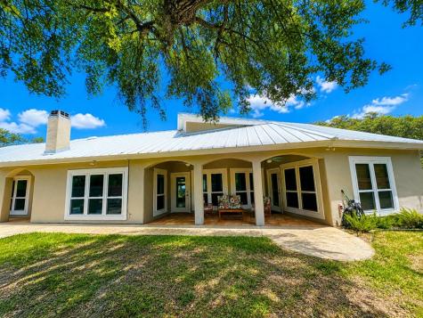 610 Bent Tree Street Rockport TX 78382