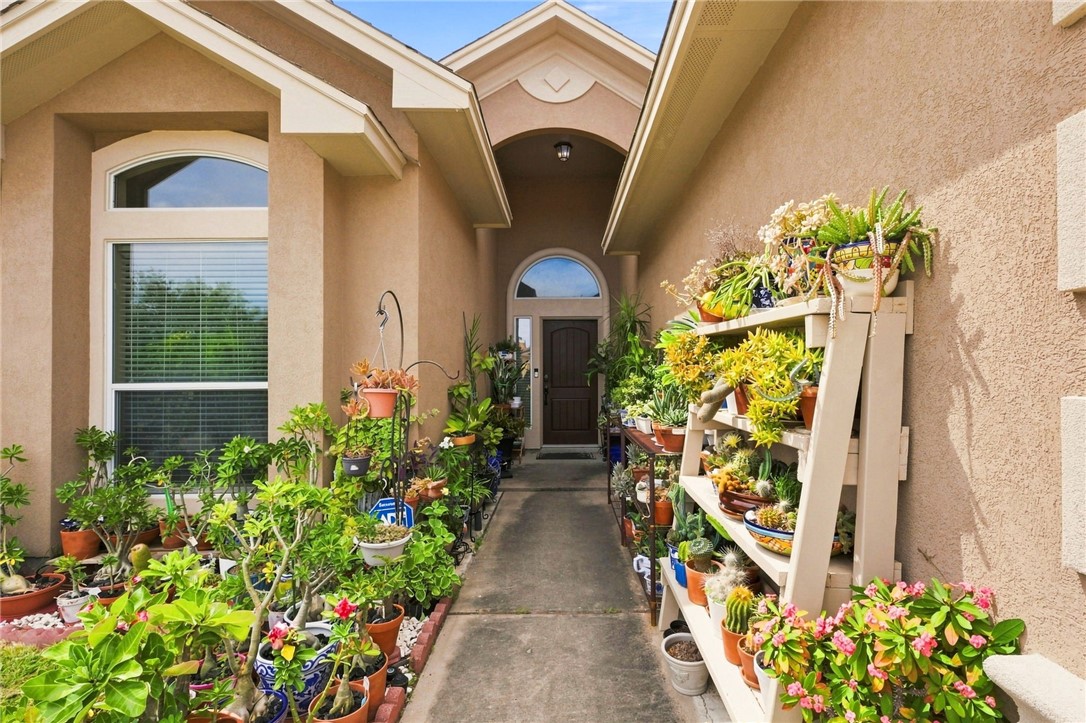 8217 Azimuth Court Corpus Christi TX 78414