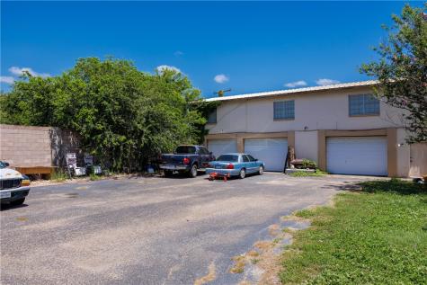 5335 E Riverview Drive Robstown TX 78380