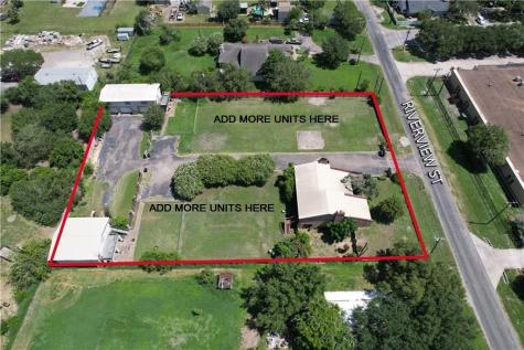 5335 E Riverview Drive Robstown TX 78380