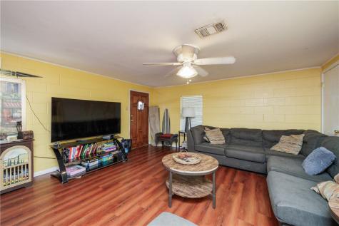 5335 E Riverview Drive Robstown TX 78380