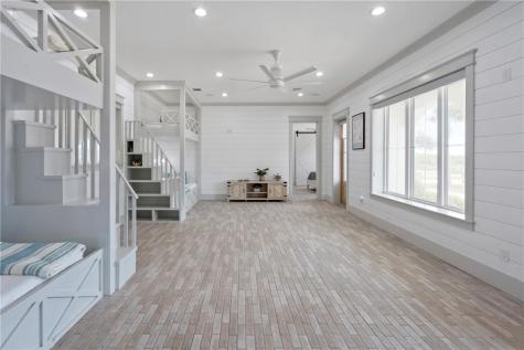 180 Sunrise Avenue Port Aransas TX 78373