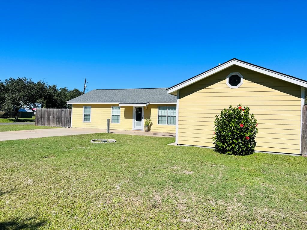 1230 Red Bird Drive Rockport TX 78382