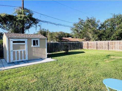 1230 Red Bird Drive Rockport TX 78382